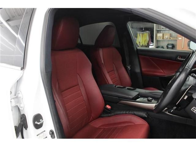 TOYOTA LEXUS IS300H 2013 Image 31