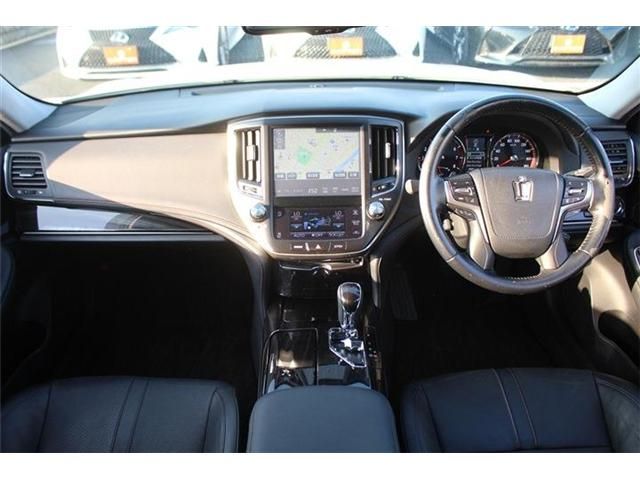 TOYOTA CROWN SEDAN 2015 Image 31