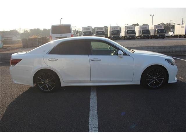 TOYOTA CROWN SEDAN 2015 Image 31