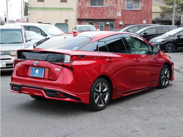 TOYOTA PRIUS 2019 Image 31
