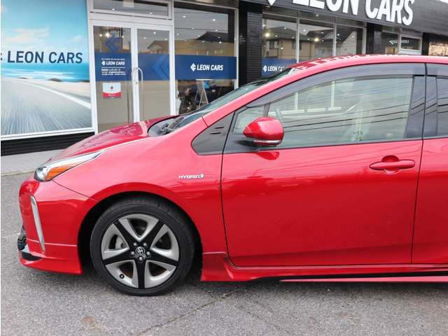 TOYOTA PRIUS 2019 Image 31