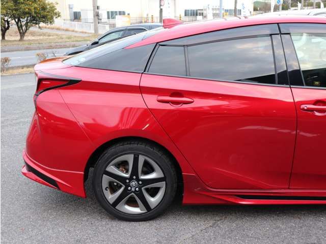 TOYOTA PRIUS 2019 Image 31