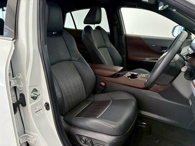 TOYOTA HARRIER HYBRID 2023 Image 31