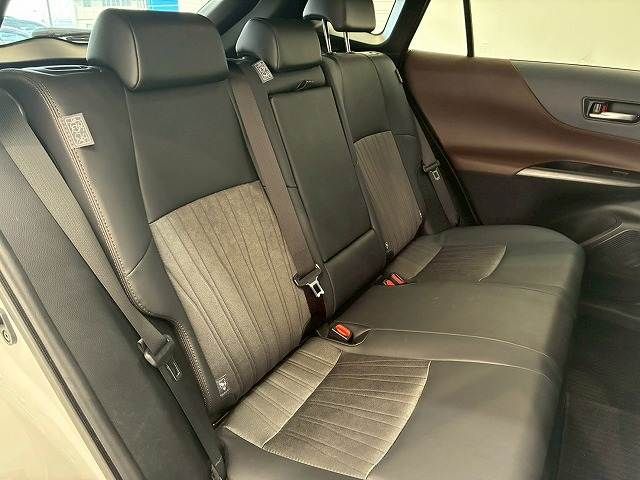 TOYOTA HARRIER HYBRID 2023 Image 31