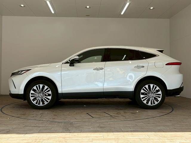 TOYOTA HARRIER HYBRID 2023 Image 31