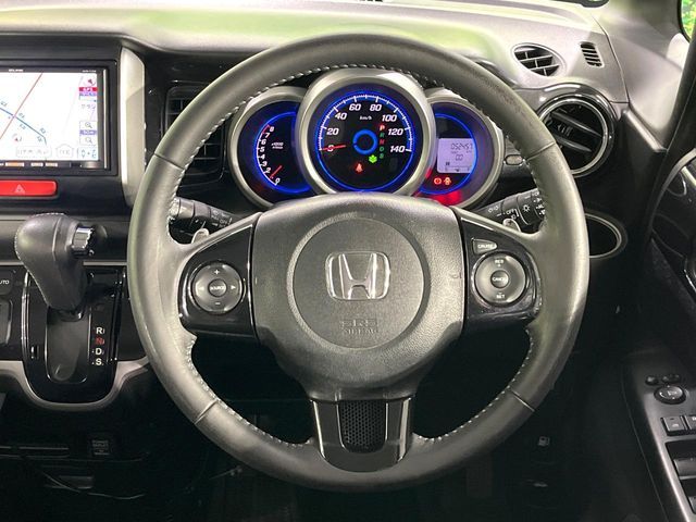 HONDA N BOX CUSTOM 2013 Image 31