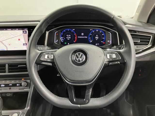 VOLKSWAGEN POLO 2019 Image 31