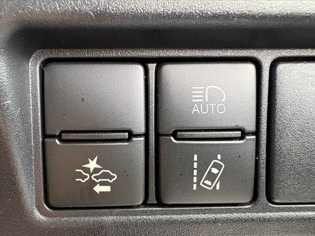 TOYOTA NOAH HYBRID 2020 Image 31