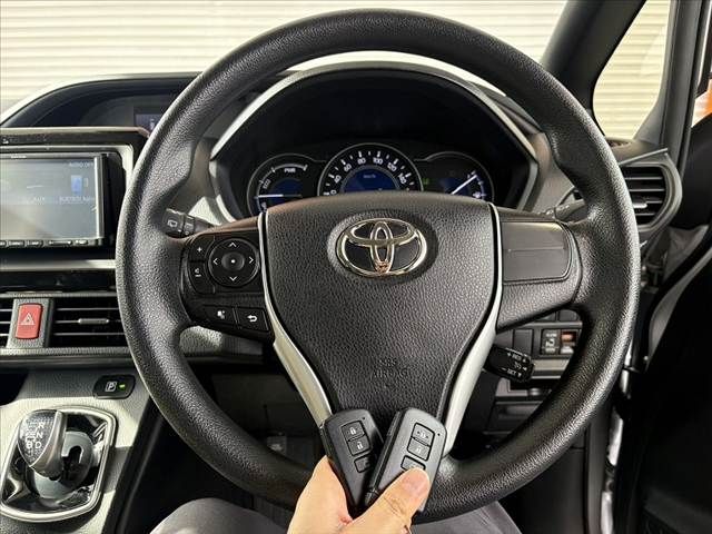 TOYOTA NOAH HYBRID 2020 Image 31