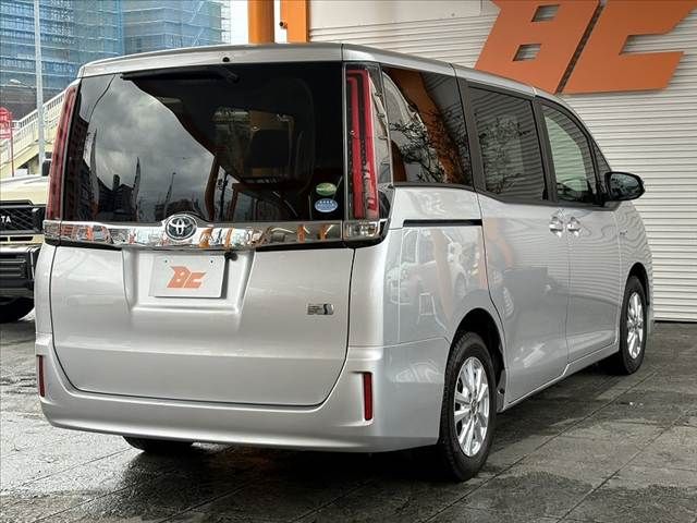 TOYOTA NOAH HYBRID 2020 Image 31