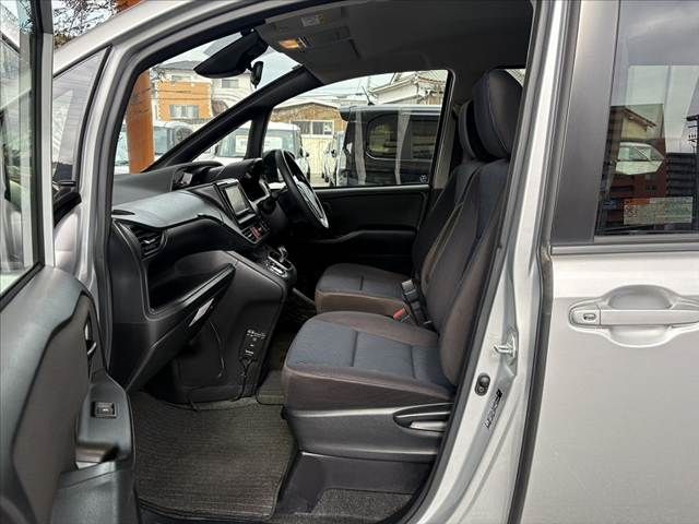 TOYOTA NOAH HYBRID 2020 Image 31