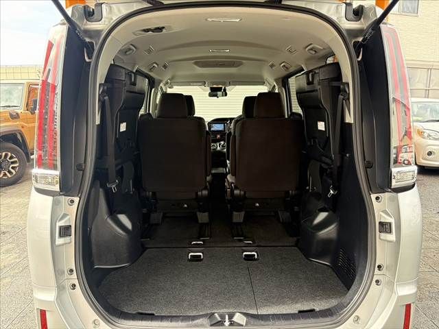 TOYOTA NOAH HYBRID 2020 Image 31