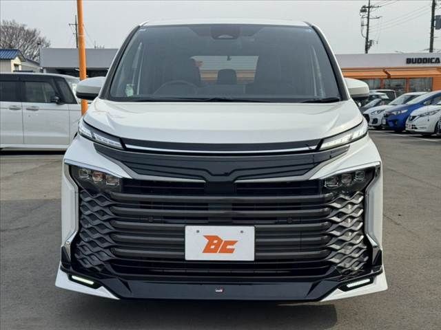 TOYOTA VOXY HYBRID 2023 Image 31