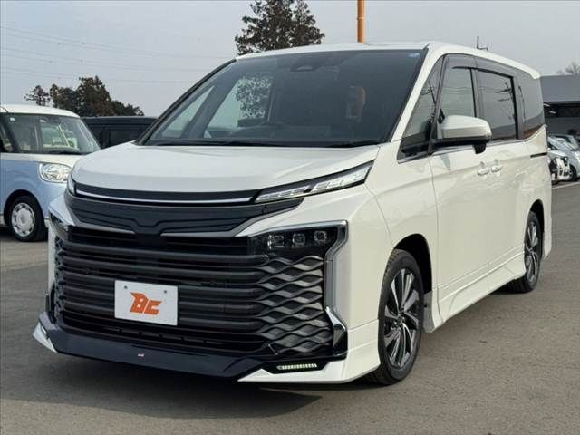 TOYOTA VOXY HYBRID 2023 Image 31