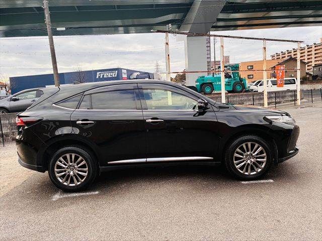 TOYOTA HARRIER 2WD 2017 Image 31