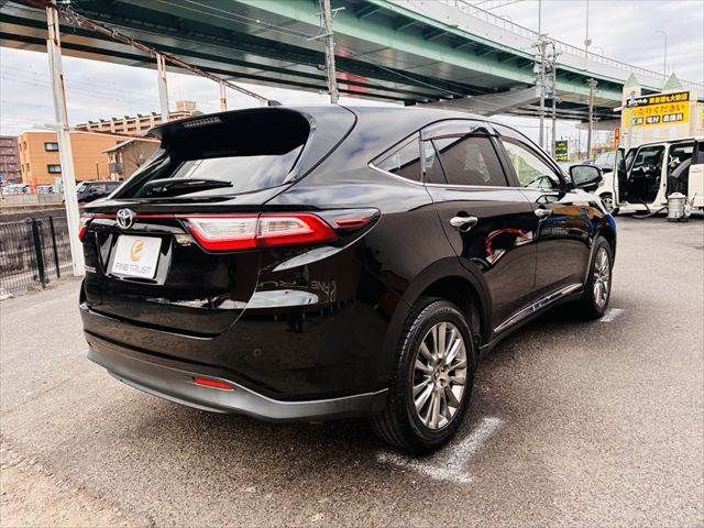 TOYOTA HARRIER 2WD 2017 Image 31