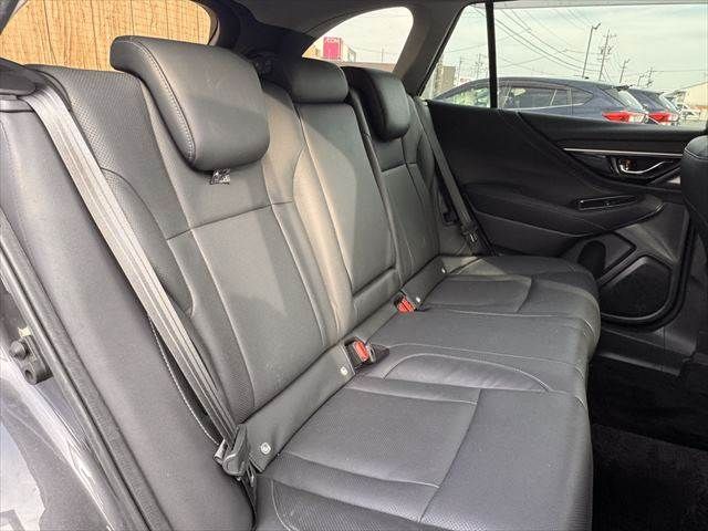 SUBARU LEGACY OUTBACK 2023 Image 31