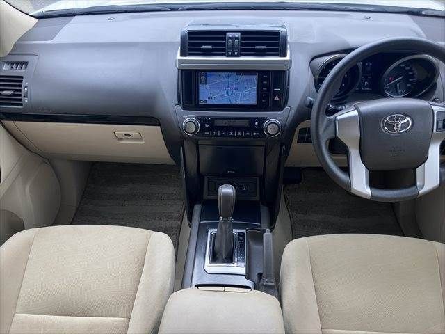 TOYOTA LANDCRUISER PRADO 2015 Image 31