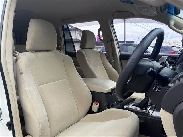 TOYOTA LANDCRUISER PRADO 2015 Image 31