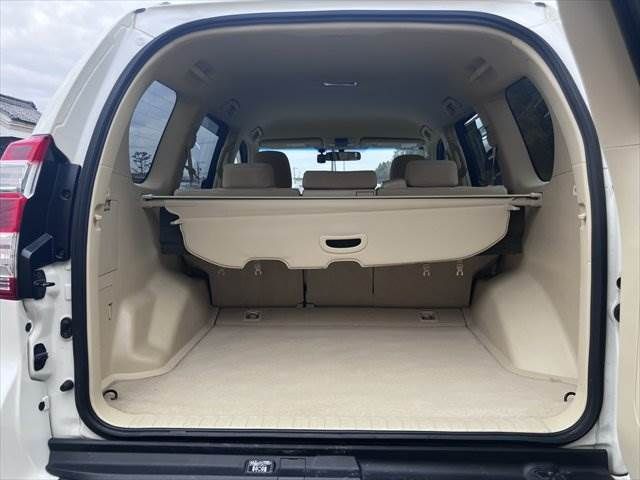 TOYOTA LANDCRUISER PRADO 2015 Image 31