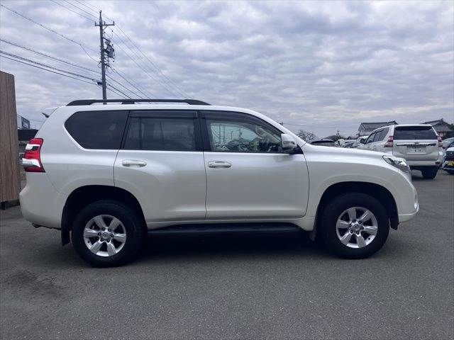 TOYOTA LANDCRUISER PRADO 2015 Image 31