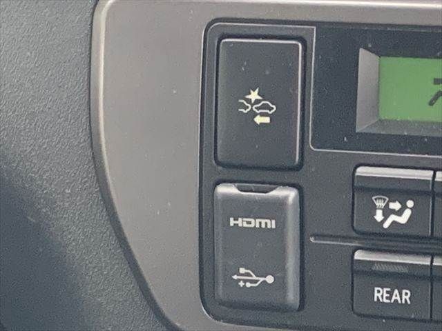 TOYOTA HIACE VAN 2WD 2018 Image 31