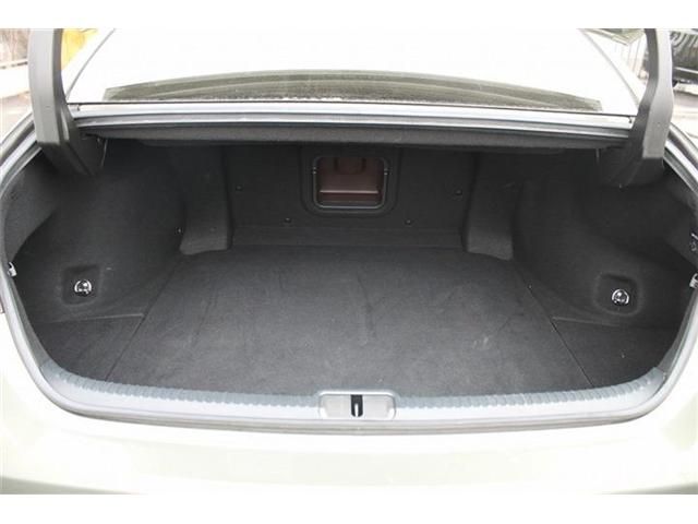 TOYOTA LEXUS ES300H 2019 Image 31