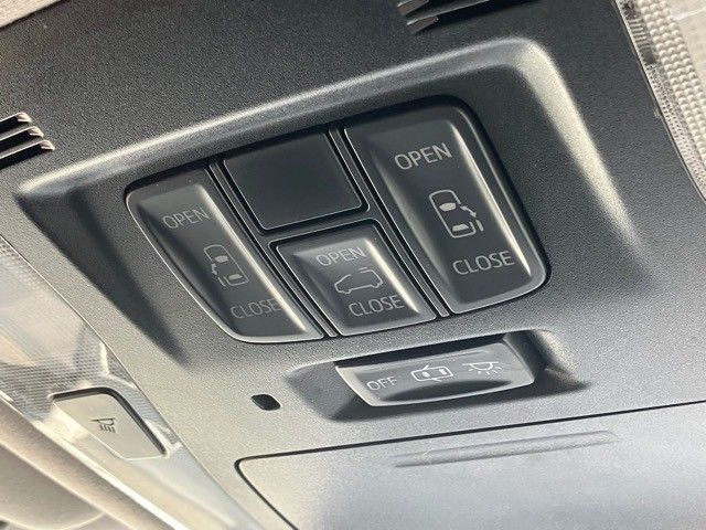 TOYOTA VELLFIRE 2015 Image 31