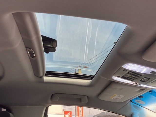 TOYOTA VELLFIRE 2015 Image 31