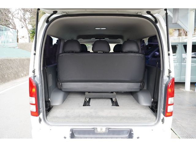 TOYOTA REGIUSACE VAN 4WD 2009 Image 31