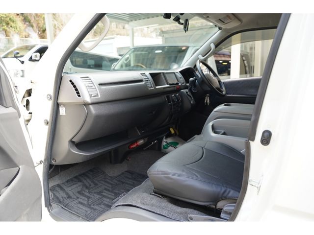 TOYOTA REGIUSACE VAN 4WD 2009 Image 31