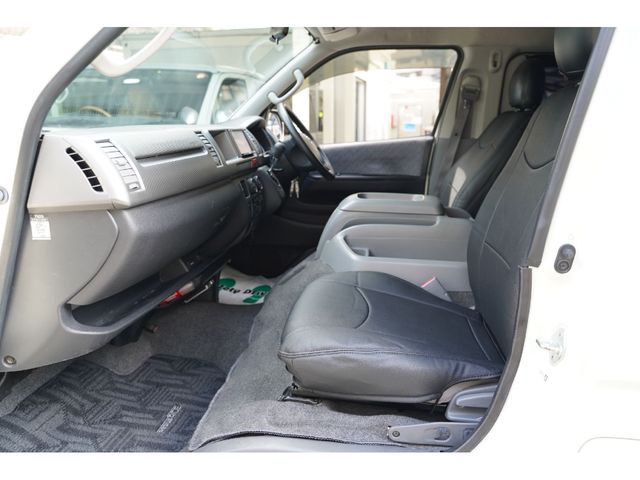 TOYOTA REGIUSACE VAN 4WD 2009 Image 31