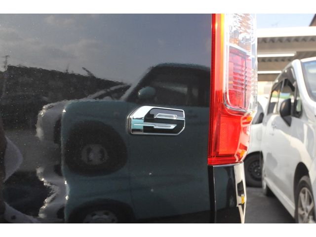 TOYOTA HIACE VAN 4WD 2026 Image 31