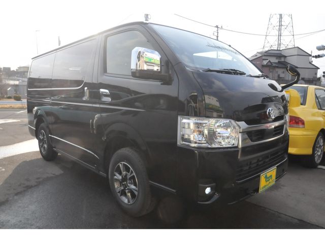 TOYOTA HIACE VAN 4WD 2026 Image 31