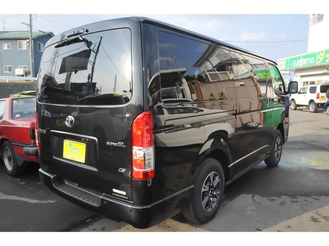 TOYOTA HIACE VAN 4WD 2026 Image 31