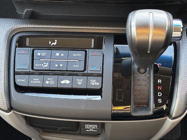 HONDA STEPWAGON 4WD 2017 Image 31
