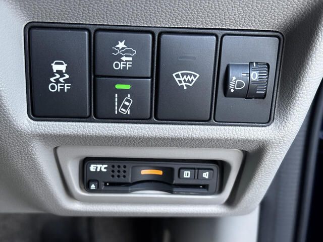 HONDA STEPWAGON 4WD 2017 Image 31