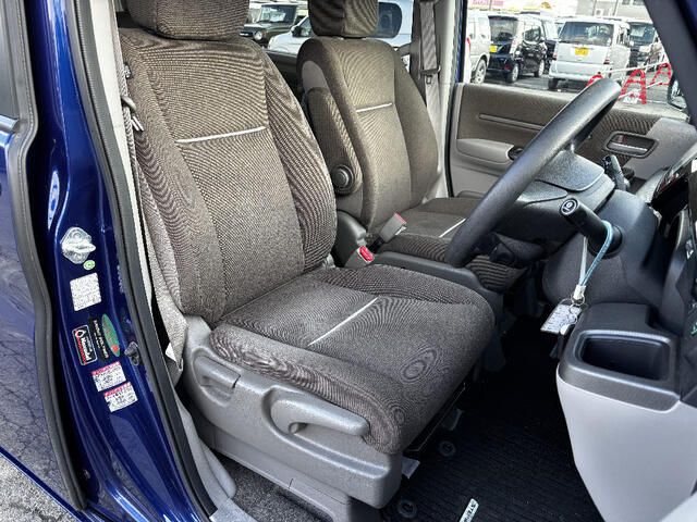 HONDA STEPWAGON 4WD 2017 Image 31