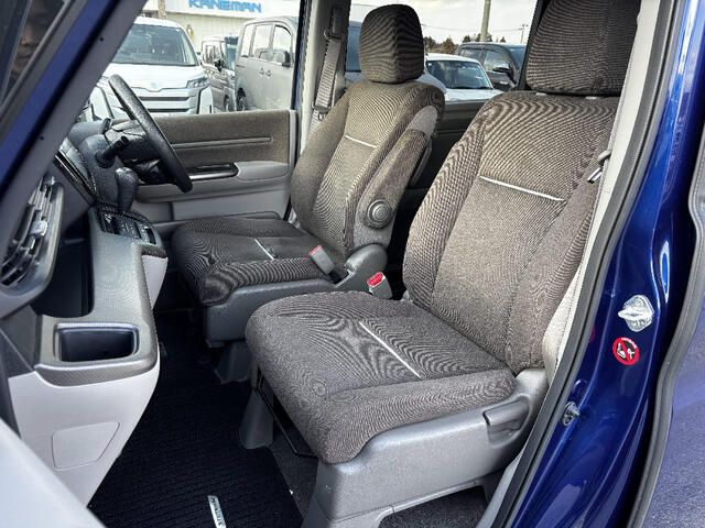 HONDA STEPWAGON 4WD 2017 Image 31