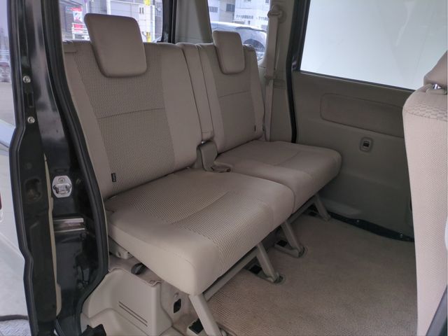 NISSAN NV100 CLIPPER RIO 4W 2018 Image 31
