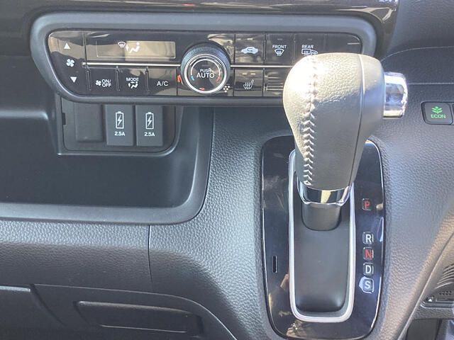 HONDA N BOX CUSTOM 4WD 2020 Image 31