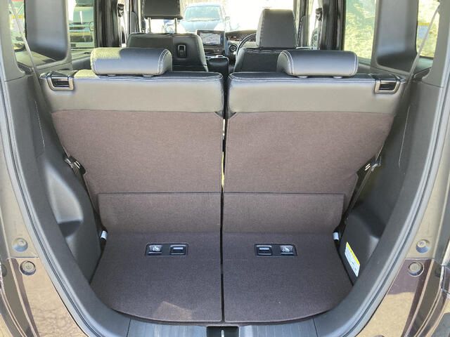 HONDA N BOX CUSTOM 4WD 2020 Image 31