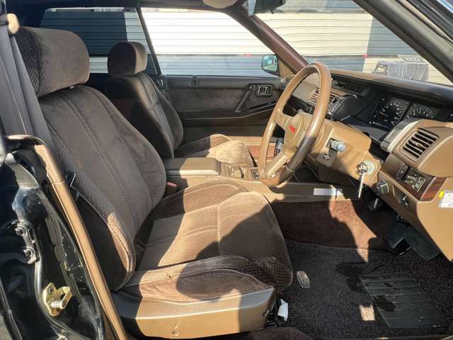 NISSAN GLORIA HARDTOP 1988 Image 31