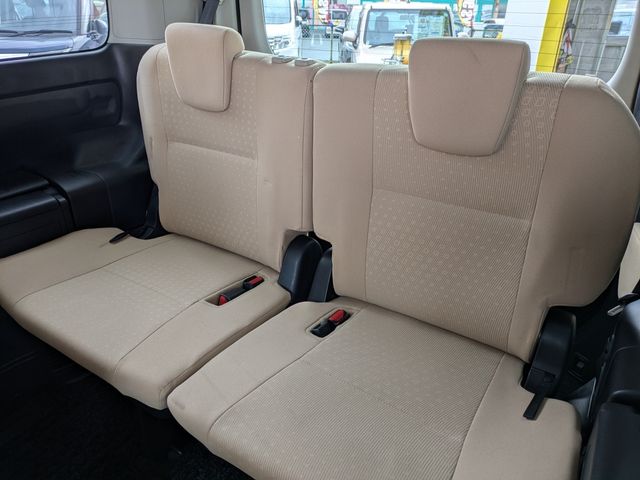 TOYOTA NOAH HYBRID 4WD 2014 Image 31