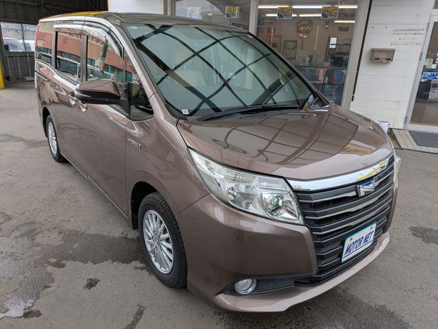 TOYOTA NOAH HYBRID 4WD 2014 Image 31
