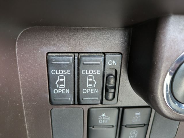 TOYOTA TANK 2017 Image 31