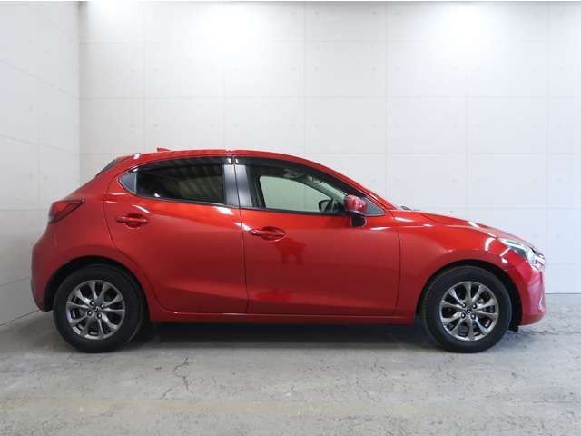 MAZDA DEMIO 2017 Image 31