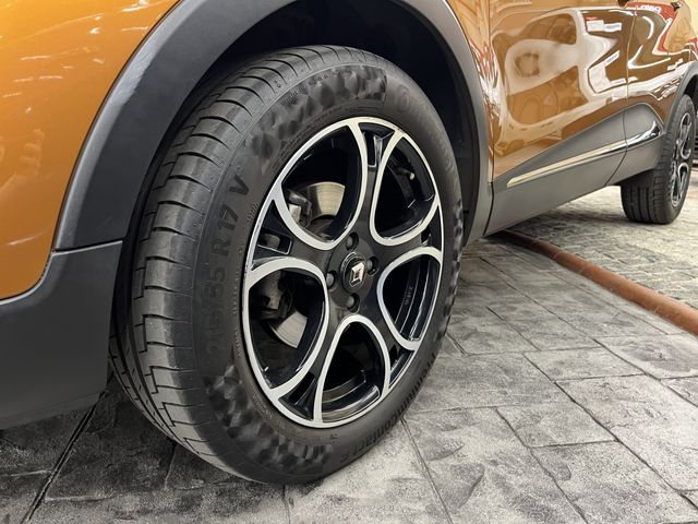 RENAULT CAPTUR 2018 Image 31