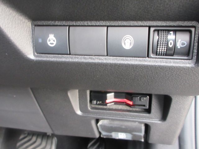 NISSAN NOTE 4WD 2024 Image 31