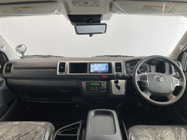 TOYOTA HIACE WAGON 2025 Image 31